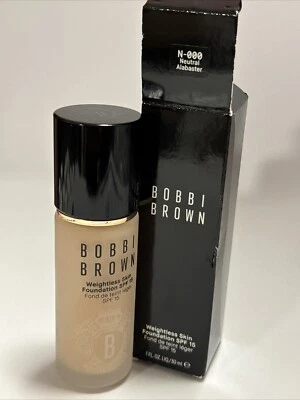 Bobbi Brown Skin Weightless Skin Foundation SPF15, Neutral Alabaster 30ml RRP£43 - Image 1 of 4