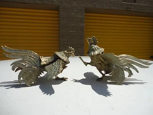 2 Vintage Brass Rooster Fighting Cocks / Chickens figurines statues sculptures - Picture 1 of 12
