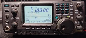 Ricetrasmettitore Icom ic 7400 con microfono da tavolo Icom sm 20 - Foto 1 di 7
