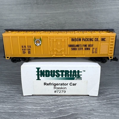 N Scale Life-Like Industrial 7279 Refrigerator Box Car Raskin Packing URTX 60708 - Image 1 of 4