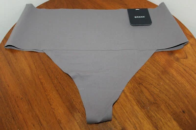 TANGA NO AUTOPROTECTABLE SPANX SP0115 GRIS MÍTICO TALLA XL Foto 1 de 3