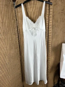 Jones of New York Vintage Ivory Large Chemise Gown Bridal - Picture 1 of 11