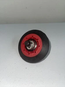 Supco DE2002A Dryer Drum Roller Replacement for LG 4581EL2002A - Picture 1 of 3
