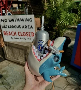 NEW🦈Universal Orlando Jaws 50th Anniversary Sipper Cup Shark and Tank Carrier - Picture 1 of 6
