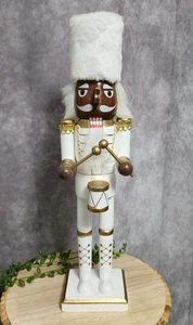 Weiß Gold Afroamerikanischer Trommler Nussknacker Holz Weihnachten 15" Kunstfell Mütze - Bild 1 von 7