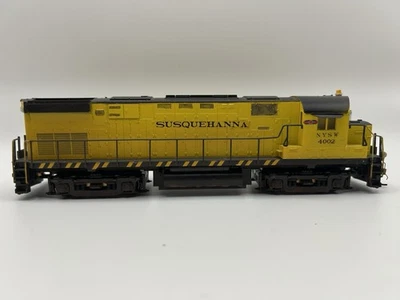 HO Custom Kato Susquehanna #4002 Alco C430 Diesel Locomotive - (TESTED) - Image 1 of 4