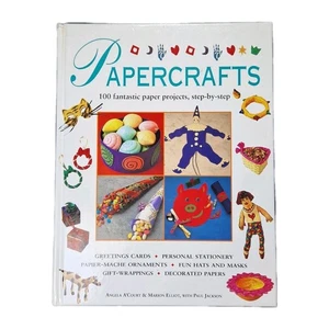 Papercrafts – 100 Fantastic Paper Projects Step-by-Step by Angela A’Court &... - Bild 1 von 3