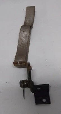 GMC Suburban K1500 1998 5,7 L 4x4 asiento trasero derecho liberación inferior/pestillo Foto 1 de 4