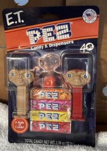 E.T. PEZ Candy & Dispensers ( 2 TOTAL) - Rare Pez + 4 x Pez Candy Rolls !! NEW - Picture 1 of 4