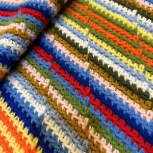 Manta de Lanzamiento Afgano Abuela Arco Iris Ligero 58 x 48 Boho Hippie - Imagen 1 de 13