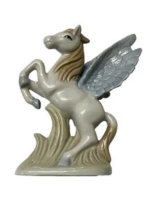Fliegendes geflügeltes Pferd Figur Porzellan Taiwan Fantasy Pegasus Vintage Statue - Bild 1 von 9