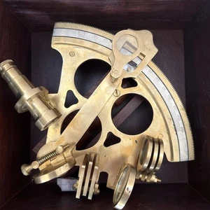 Vintage Reproduction Nautical Sextant – Brass – Nauticalia London, Boxed - Picture 1 of 3