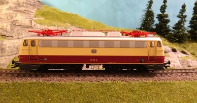 TRIX  22032  ELEKTROLOKOMOTIVE  BR  112  "RHEINPFEIL"  EPOCHE  IV  NEU!!!!r - Bild 1 von 4