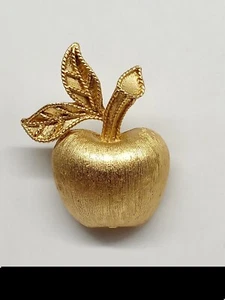 Vintage Brosche Avon Mini Apfel detailliert strukturiert goldfarben Metall Hut Anstecknadel   - Bild 1 von 2