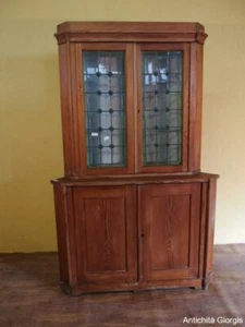 ANGOLIERA IN LEGNO DI LARICE - Foto 1 di 1