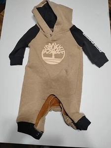 Timberland Kleinkind 3-6 Monate Einteiler Body Anzug braun und schwarz lange Ärmel - Bild 1 von 4