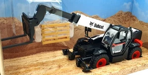 Burago 1/50 Scale 18-32087 - Bobcat T40.180SLP Telescopic Handler Pallet Fork - Picture 1 of 5