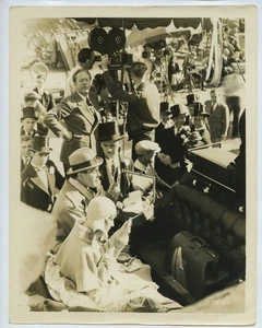 Ramon Novarro Dorothy Jordan Apply Make Up - In Gay Madrid - Vintage Film Still - Picture 1 of 4