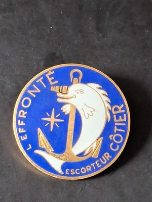 medaille insigne Marine Escorteur Côtier L EFFRONTE  - Photo 1/3