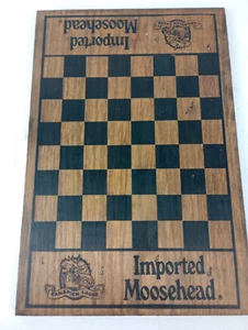 Vintage Moosehead Candian Lager Chess Bottlecap Checkers Board Wooden Display - Picture 1 of 3