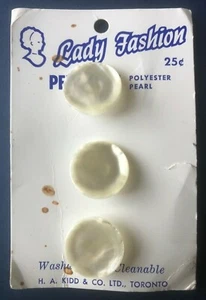 Vintage Lady Fashion Perlmate Buttons On Card Three Ivory Polyester Pearl Shank - Picture 1 of 8