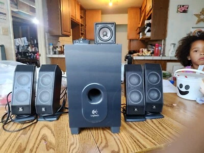 Logitech X540 Lautsprecher mit Subwoofer - Bild 1 von 3