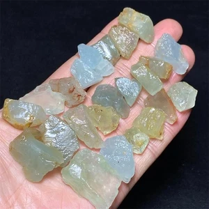 77g natürlicher blauer roher Aquamarin Kristallstein Heilpräparat o219 - Bild 1 von 5