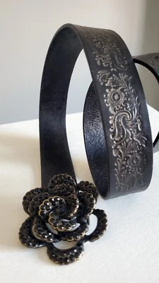  Cinturón de cuero genuino negro FOSSIL para mujer talla Pequeños pedrería negros BT3424 011 Foto 1 de 4