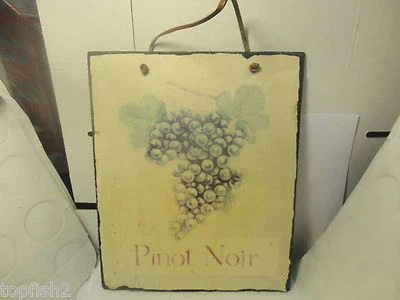 Letrero de pizarra Pinot Noir, 9 5/8" X 11 3/4", Evergreen Ent. Richmond Va. (usado/usado en excelente estado) Foto 1 de 4