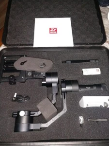 Zhiyun Crane V2 3 Axis Brushless Handheld Gimbal /1-year warranty available - Picture 1 of 7