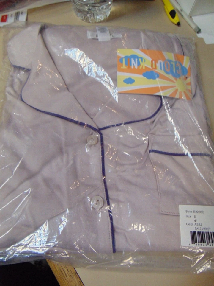 Pajama set Bali sleepwear with matching shorts Fleece 1x notched top - Image 1 of 1