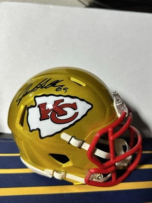 Minicasco autografiado por Jared Allen Kansas City Chiefs Gold Flash Speed-Beckett Foto 1 de 4