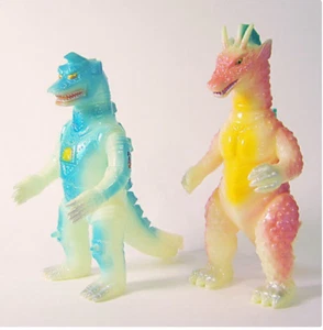 M1-GO Bullmark Mechagodzilla + Titanosaurus GID 2-pack Sofubi Soft Vinyl SEALED - Picture 1 of 9
