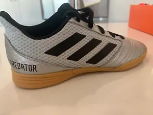 Adidas Predator Sala Soccer Shoes Size 5 1/2 - Picture 1 of 4