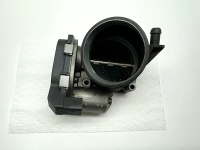 Carrocería de acelerador OEM barata para BMW X3 128i 328i 528i 3,0 L 2007-2012 BMW 328xi 3,0 L Foto 1 de 4