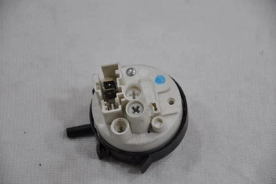 Whirlpool AWO/C 0714 Washing Machine Water Pressure Switch 37670004-50 - Image 1 of 4