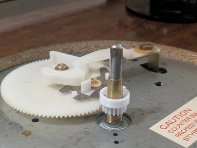 Repuesto de engranaje de husillo giratorio Mitsubishi DP-6 (OFERTA) Foto 1 de 4