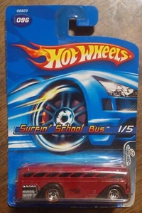 Autobús escolar Hot Wheels 2005 1:64 Red Lines 1/5 Surfin' rojo #096 nuevo en paquete - Imagen 1 de 6