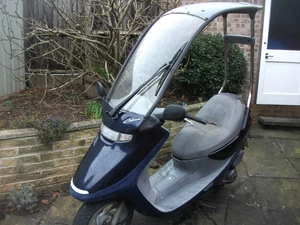 Honda 90 Cabina Scooter - Picture 1 of 11