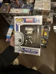 FUNKO POP! MARVEL - SILVER SURFER (BOBBLEHEAD) VINLY FIGURE - Picture 1 of 3