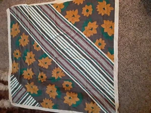 Albisetti Como Basile 100% Silk Made in Italy 54 X 52 Scarf - Picture 1 of 4