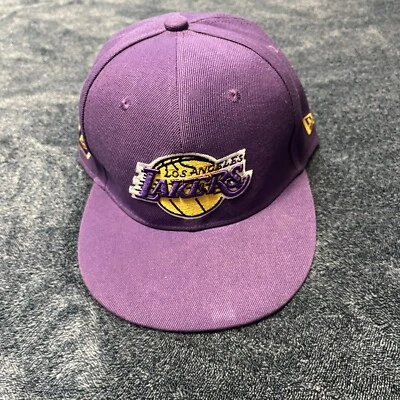 Gorra de Los Angeles Lakers Snapback Ajustable Púrpura Nueva Era NBA Trucker Foto 1 de 4