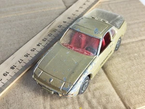 Vintage Retro Car Porshe 924, Corgi, England, Small Model Car - Picture 1 of 11
