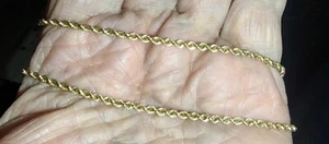 14 Karat Gold Hohlseil Kette 18 Zoll lang 2,45 Gramm ((B78)) - Bild 1 von 6