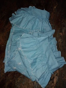 Pr. Vintage blau bestickt Ösen Rüschen Stange Tasche Vorhänge 45x80 (2) - Bild 1 von 11