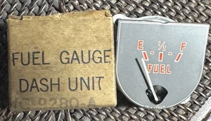 Nuevo de Lote Antiguo Genuino 1941-1947 Ford Truck Calibre de Combustible 11C-9280-A - Imagen 1 de 1