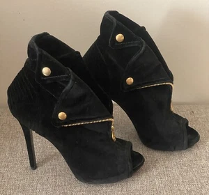 Alexander McQueen Faithful Velvet Skull Booties Size 40 Excellent - Picture 1 of 9