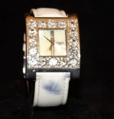 RELÓGIO DE AÇO INOXIDÁVEL ESTERNER COM PULSEIRA DE COURO BRANCO K-20120 COM BLING - Imagem 1 de 4