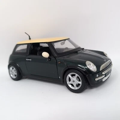 Mini One Cooper Green Racing Diecast 1:24 Scale Model Car Maisto  - Image 1 of 4