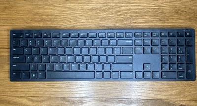 DELL Wireless KEYBOARD KB3121Wt Black Bluetooth - No USB Receiver - LIGHTLY USED - Image 1 of 4